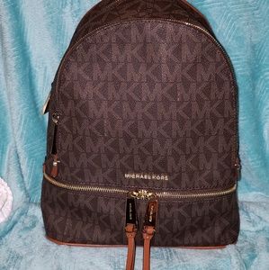 Michael Kors Rhea Backpack Med.